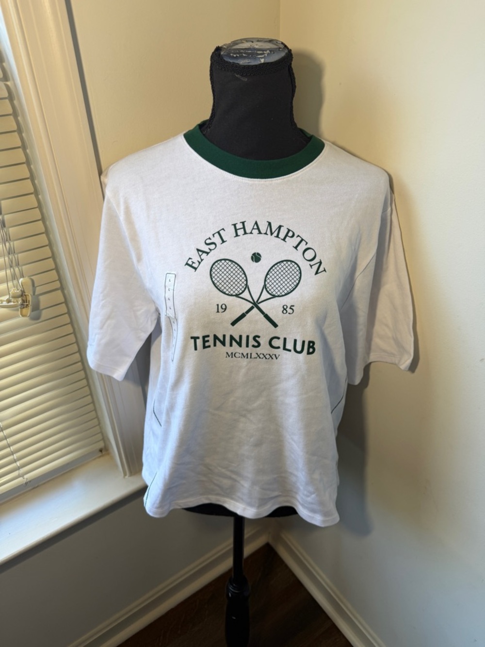 DSG East Hampton Tennis Club Graphic Tee Girls  Large White Green Shirt
